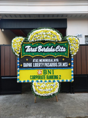Papan Bunga Duka di Cigantang