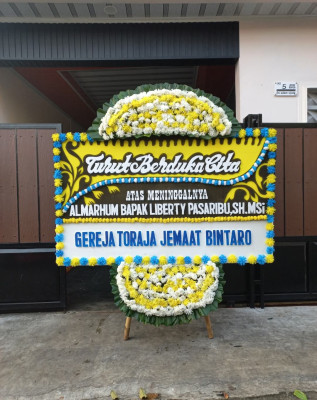 Papan Bunga Duka di Cigantang