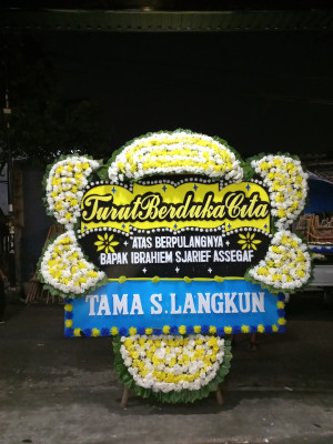 Papan Bunga Duka di Cigantang